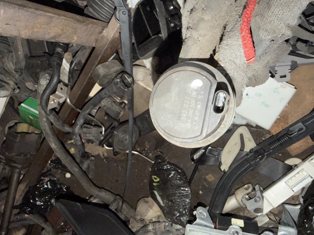 Насос охолоджуючої рідини A0005000686 MERCEDES