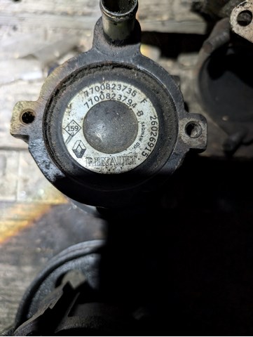 Насос гідропідсилювача керма (ГПК) 7700823794B RENAULT