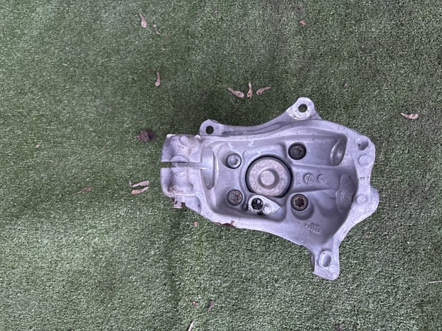 Вісь передня і поворотні кулаки 31216878610 BMW