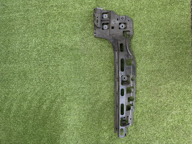 Кронштейн бампера заднього, правий 51127469364 BMW