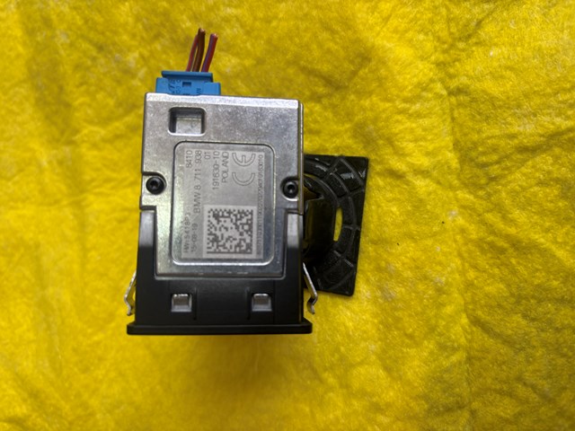 USB-розгалужувач 84108711938 BMW