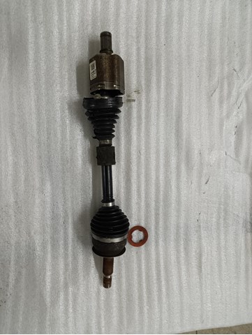 Вісь передня в зборі 42759672 GM