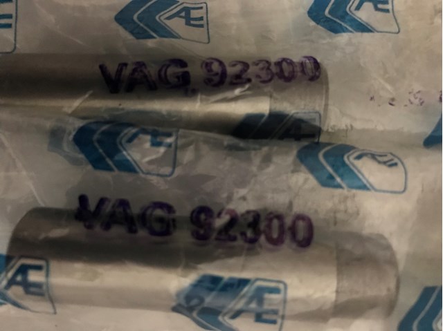 Втулка клапана VAG92300 AE