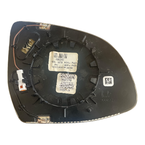 Скло дзеркала заднього виду, лівого 51167362321 BMW