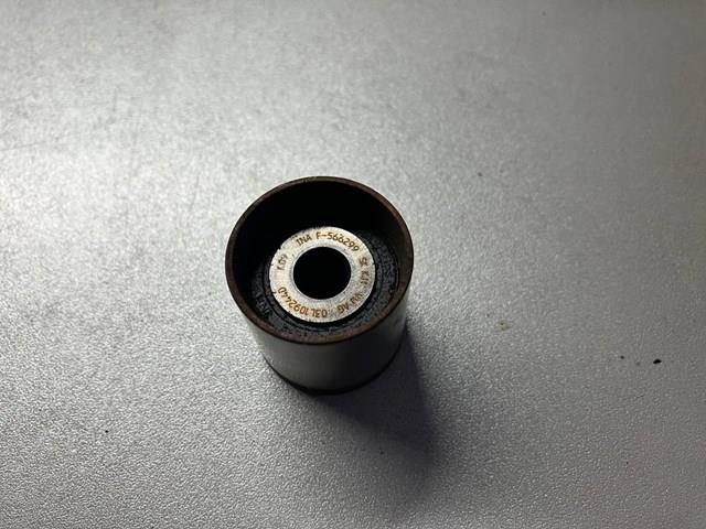 Паразитний провідний ролик 03L109244D VAG