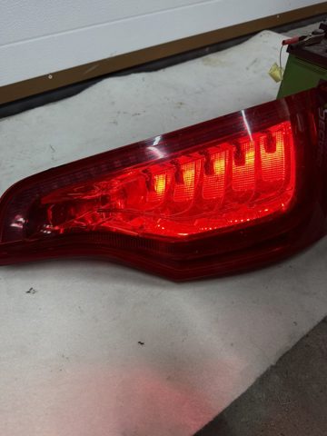 Ліхтар задній лівий 4L0945093F VAG