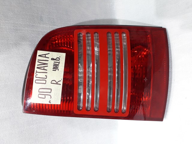 Ліхтар задній правий 1U9945112 VAG