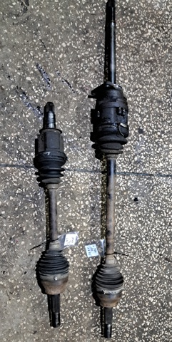 Привід правий 39100CG000 NISSAN