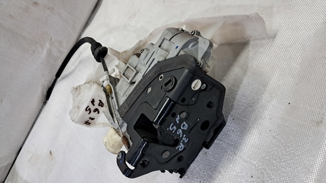 Замок задньої дверї, правої 3C4839016A VAG