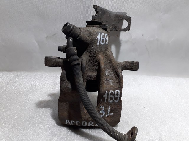 Задній гальмівний супорт лівий 43013S1AE01 HONDA