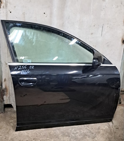Дверка передня права 4F0831052F VAG