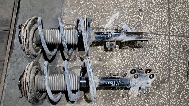 Стійка передня права 54302CL025 NISSAN
