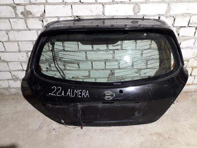 П'яті двері 901005M331 NISSAN