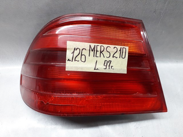 Задній лівий зовнішній ліхтар A2108204364 MERCEDES