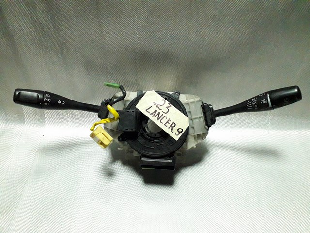 Перемикач підрульовий MN134589 MITSUBISHI