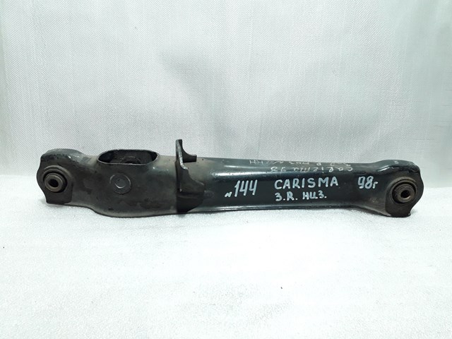 Важіль задньої підвіски нижній, правий MR171306 MITSUBISHI