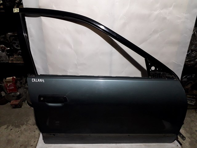 Пасажирські передні двері MR273244 MITSUBISHI