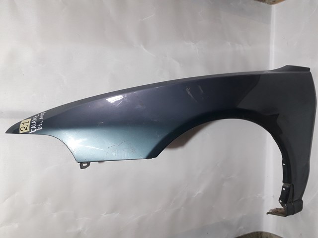 Бічна частина передня ліва MR273255 MITSUBISHI