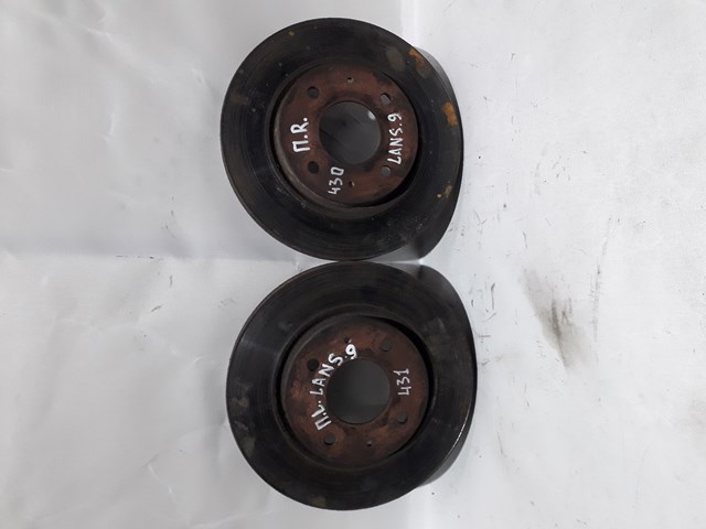 Диск переднього гальма MR527825 MITSUBISHI