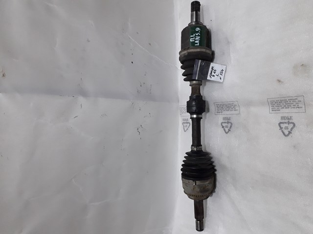 Піввісь передня ліва MR953745 MITSUBISHI