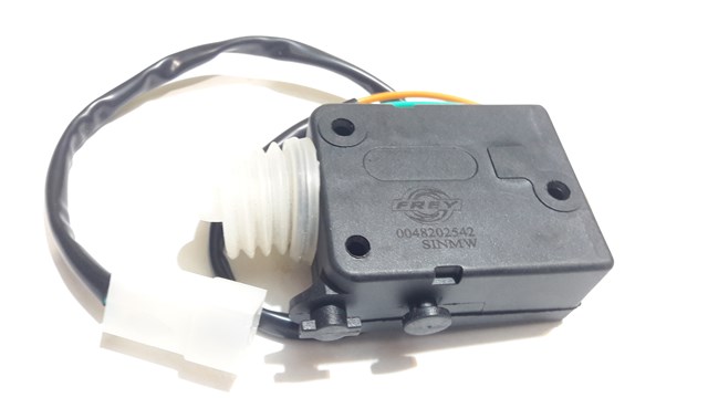 Мотор-привід відкр/закр. замку багажника (3/5-х дв.) 0048202542DB MARKET (OEM)