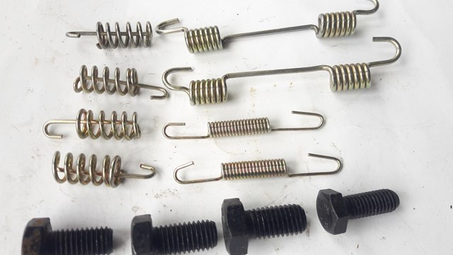 Ремкомплект ручника 270367 MAXGEAR