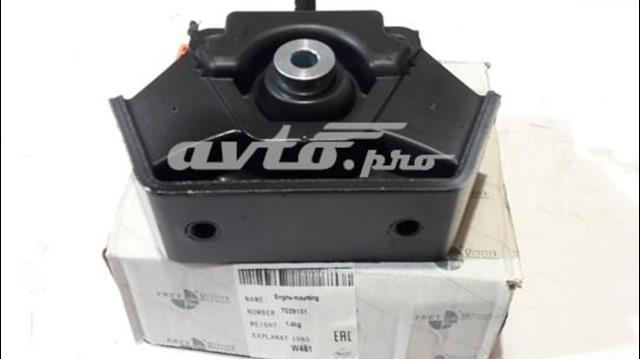 Подушка (опора) двигуна лів./прав. 4602406718DB MARKET (OEM)