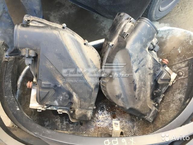 Корпус повітряного фільтра, правий 13717577448 BMW