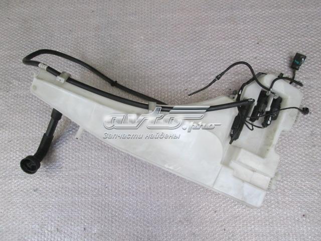 Бачок склоомивача 61667162588 BMW