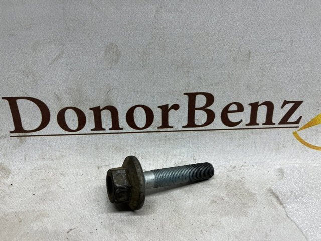 Болт коленвала A0069907004 MERCEDES