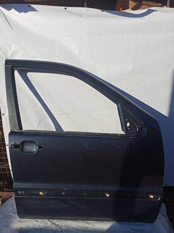 Дверка передня права A1637201605 MERCEDES