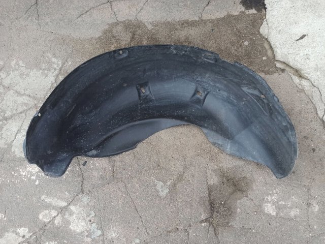 Підкрилок задній лівий A1638840322 MERCEDES