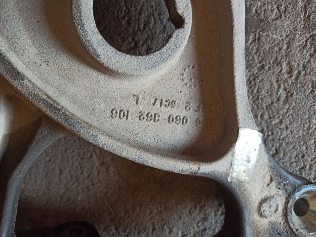 Важіль задньої підвіски нижній, лівий A1643500606 MERCEDES