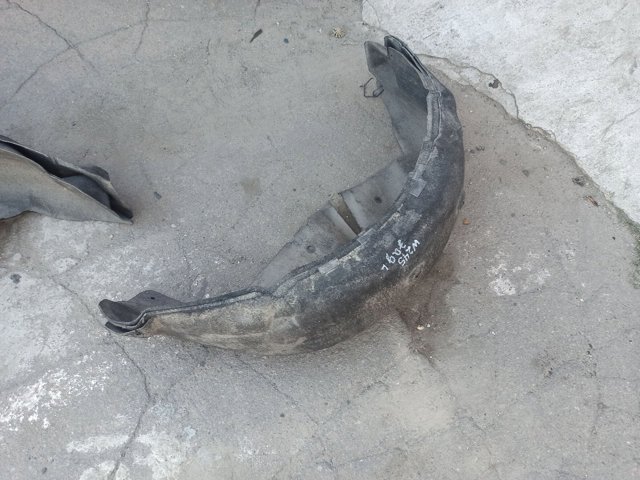 Підкрилок заднього крила, лівий A1696982330 MERCEDES