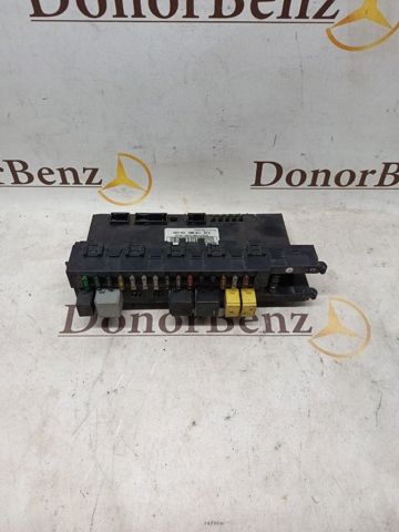Коробка запобіжників A2035450701 MERCEDES
