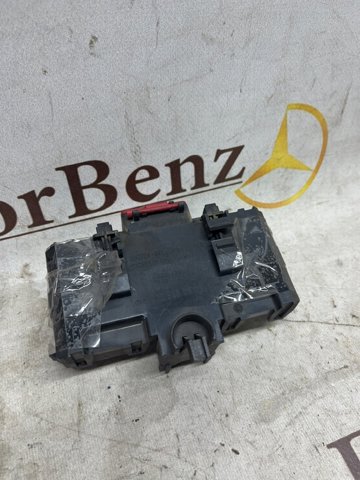 Корпус запобіжників A2035450803 MERCEDES