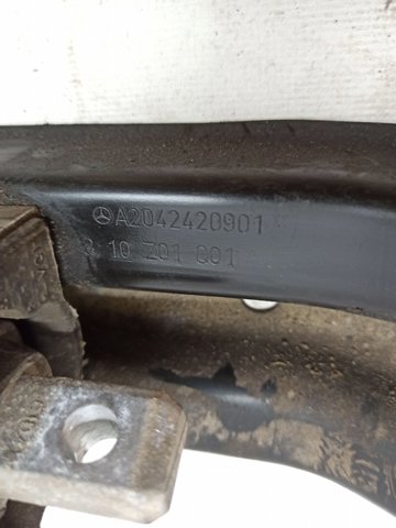 Балка кріплення коробки передач A2042420901 MERCEDES