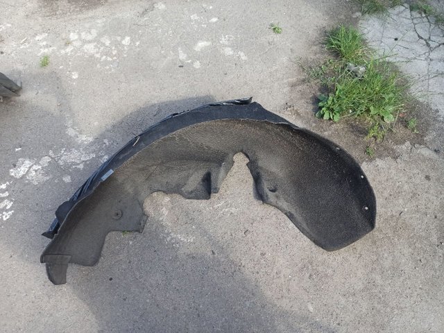 Підкрилок задній лівий A2046906130 MERCEDES