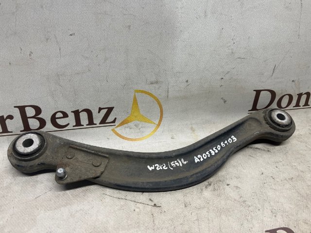 Балансир підвіски задній лівий A2053506103 MERCEDES