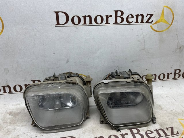 Права протитуманні фари A2108200256 MERCEDES