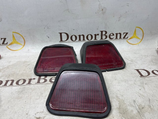 Задні стопи A2108200756 MERCEDES