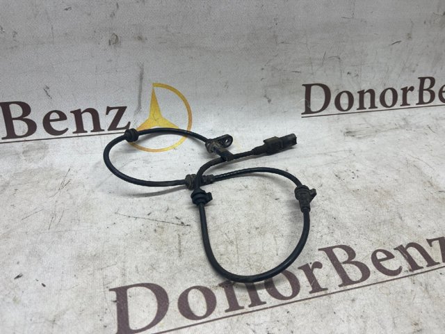 Датчик АБС передній A2115402117 MERCEDES