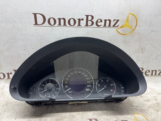 Щиток приладів A2115405611 MERCEDES