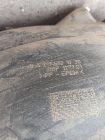 Підкрилок заднього крила, лівий A2116901730 MERCEDES