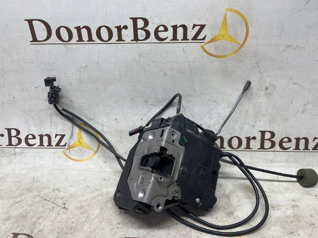 Замок водійських дверей A2117200335 MERCEDES