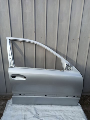 Пасажирські передні двері A2117201405 MERCEDES