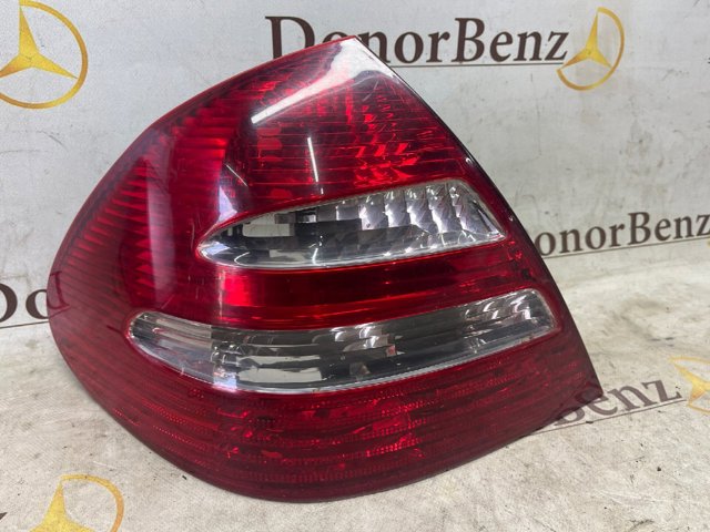 Задня ліва фара A2118200364 MERCEDES