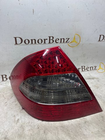 Ліхтар задній лівий A2118202564 MERCEDES