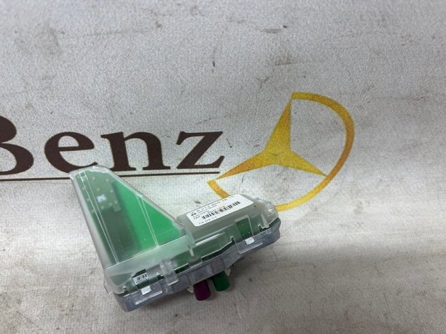 Антена на дах A2128201675 MERCEDES