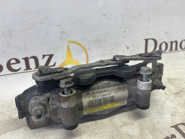 Піропатрон петлі капота A2129066201 MERCEDES